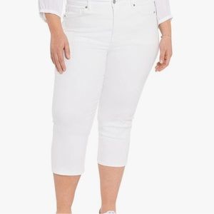 NYDJ 16W straight crop thigh shaper jeans in optic white. BNWT in plastic